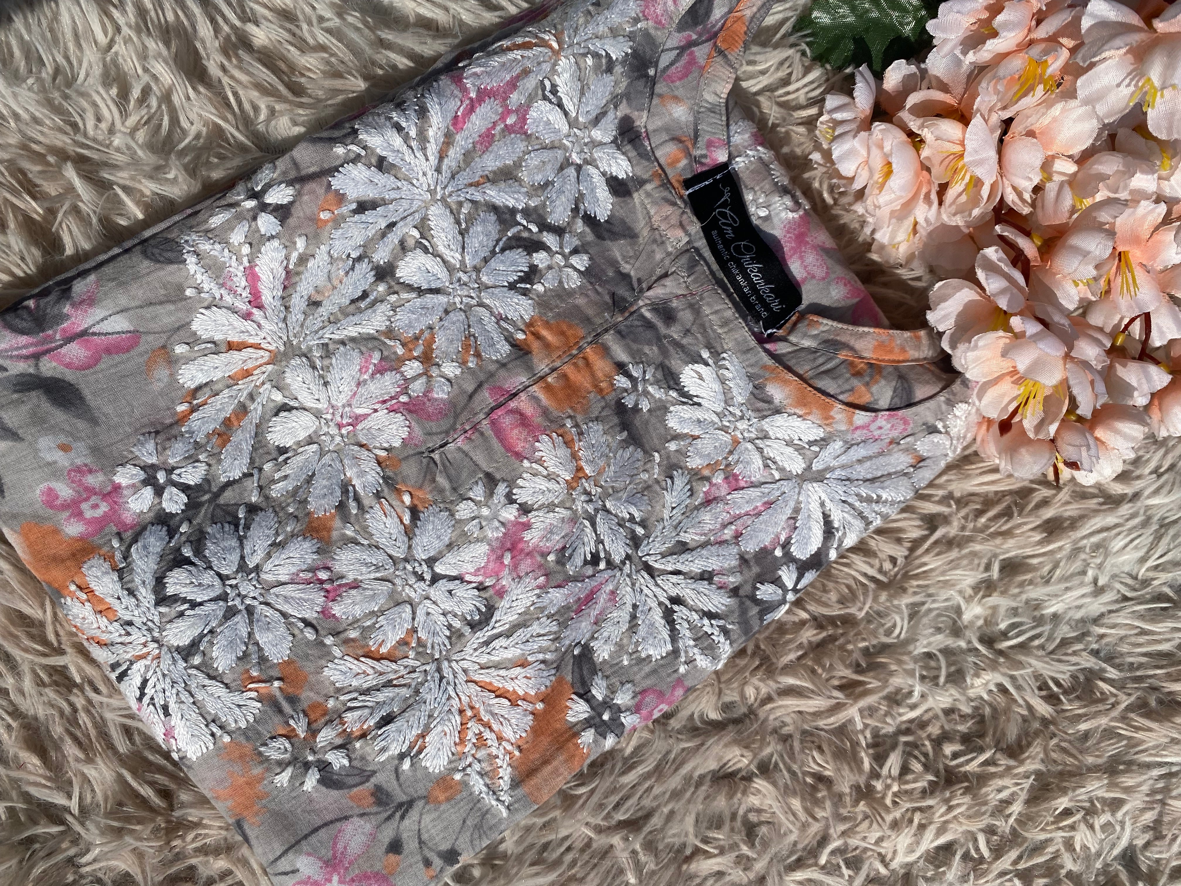 FLORAL PRINT SOFT MULMUL CHIKANKARI STRAIGHT KURTI