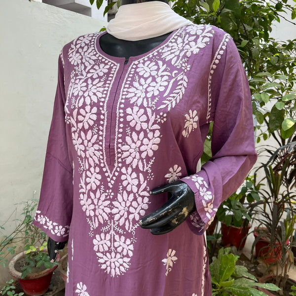 ALISHA LUCKNOWI CHIKANKARI KURTIS