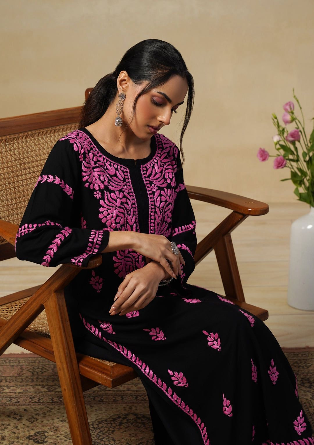 TRENDING CHIKANKARI EMBROIDED KURTI PINK