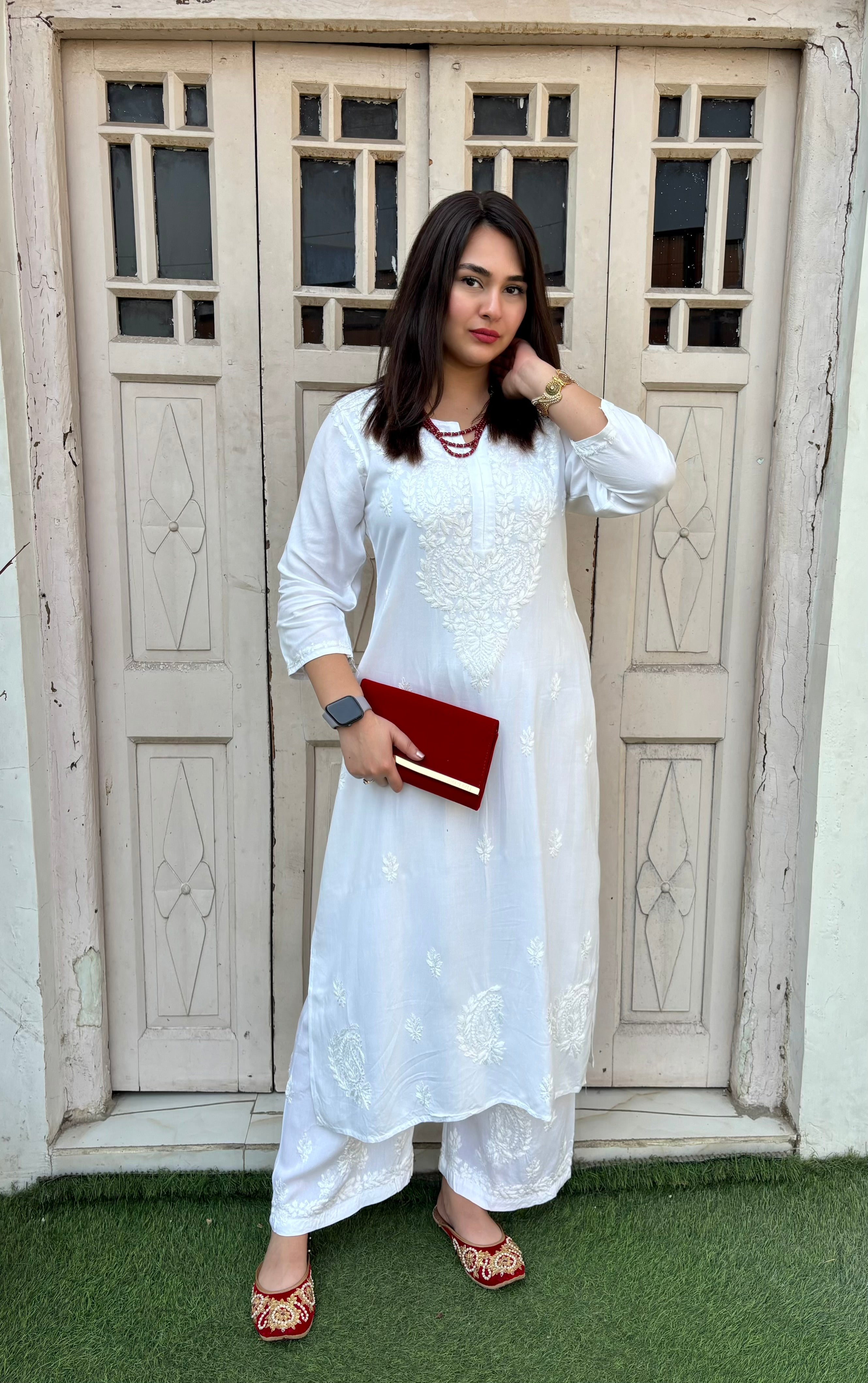 GUNJAN REYON 3PC CHIKANKARI SETS WHITE