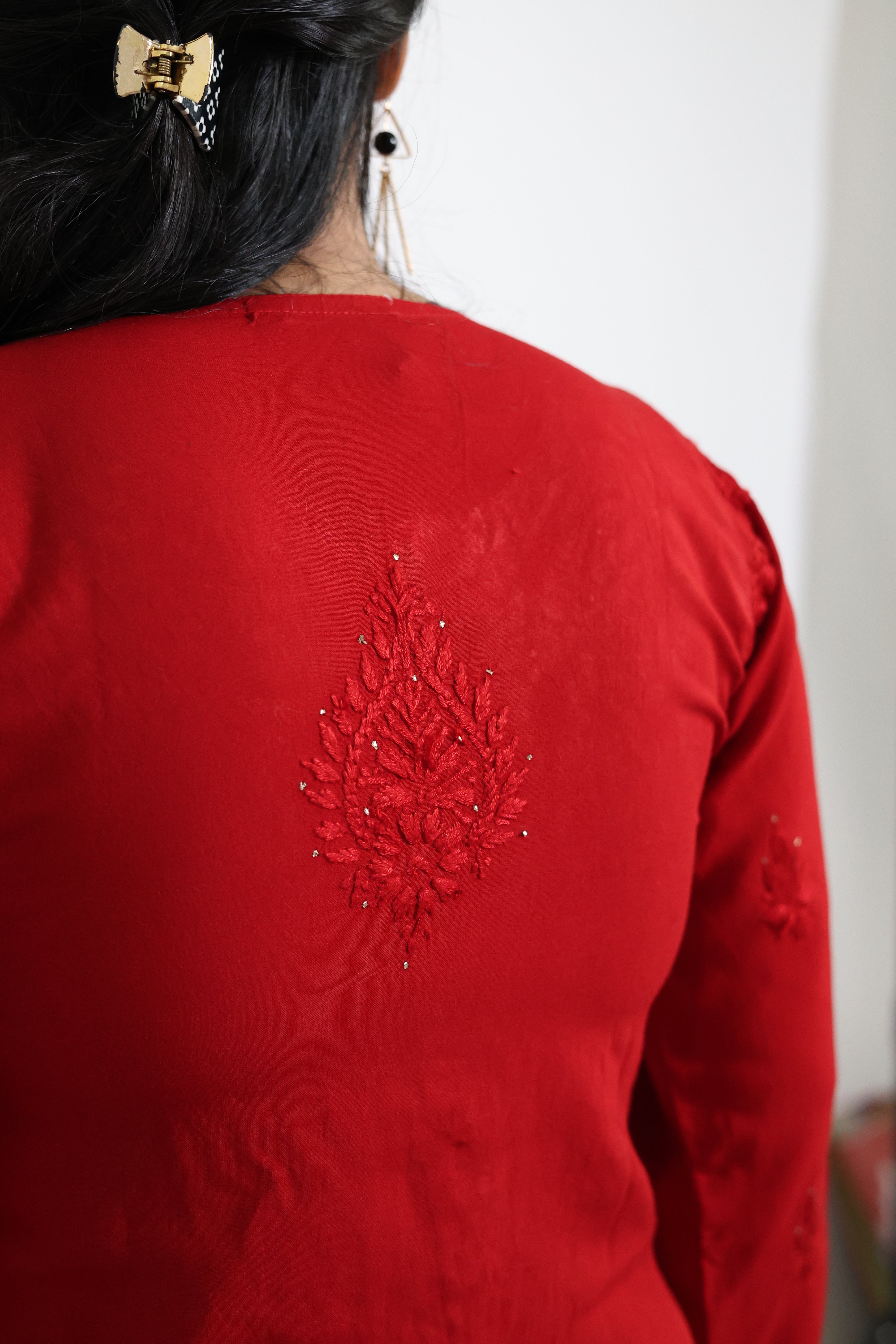 Fiza Red Rayon Mukaish Hand-Embroidered Lucknowi Chikankari Kurta Pant Set