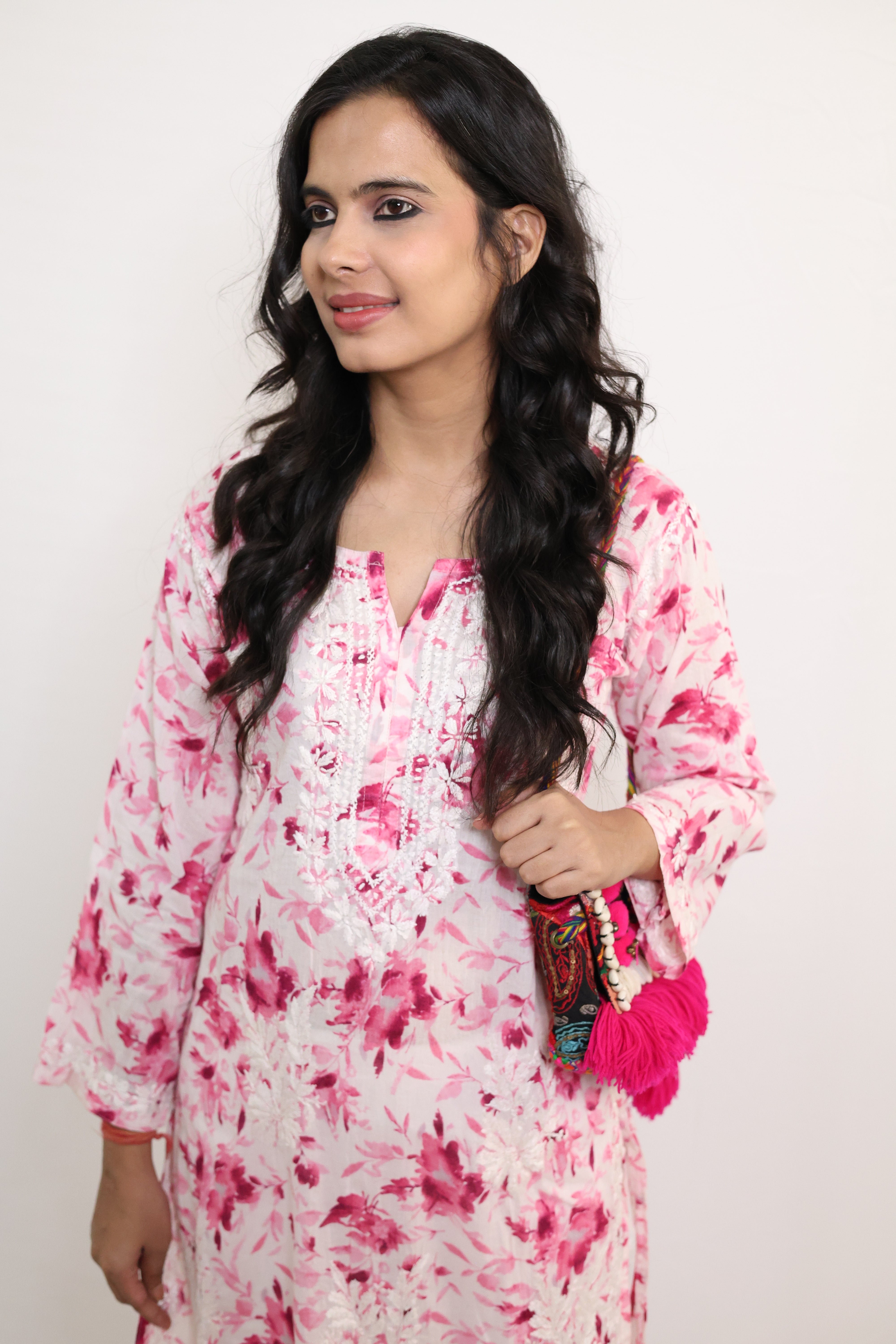 Flower Pink Mulmul Cotton Hand-Embroidered Lucknowi Chikankari Kurta Set
