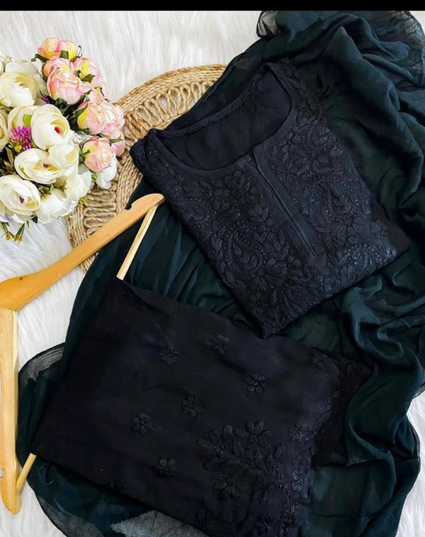 GUNJAN REYON 3PC CHIKANKARI SETS BLACK