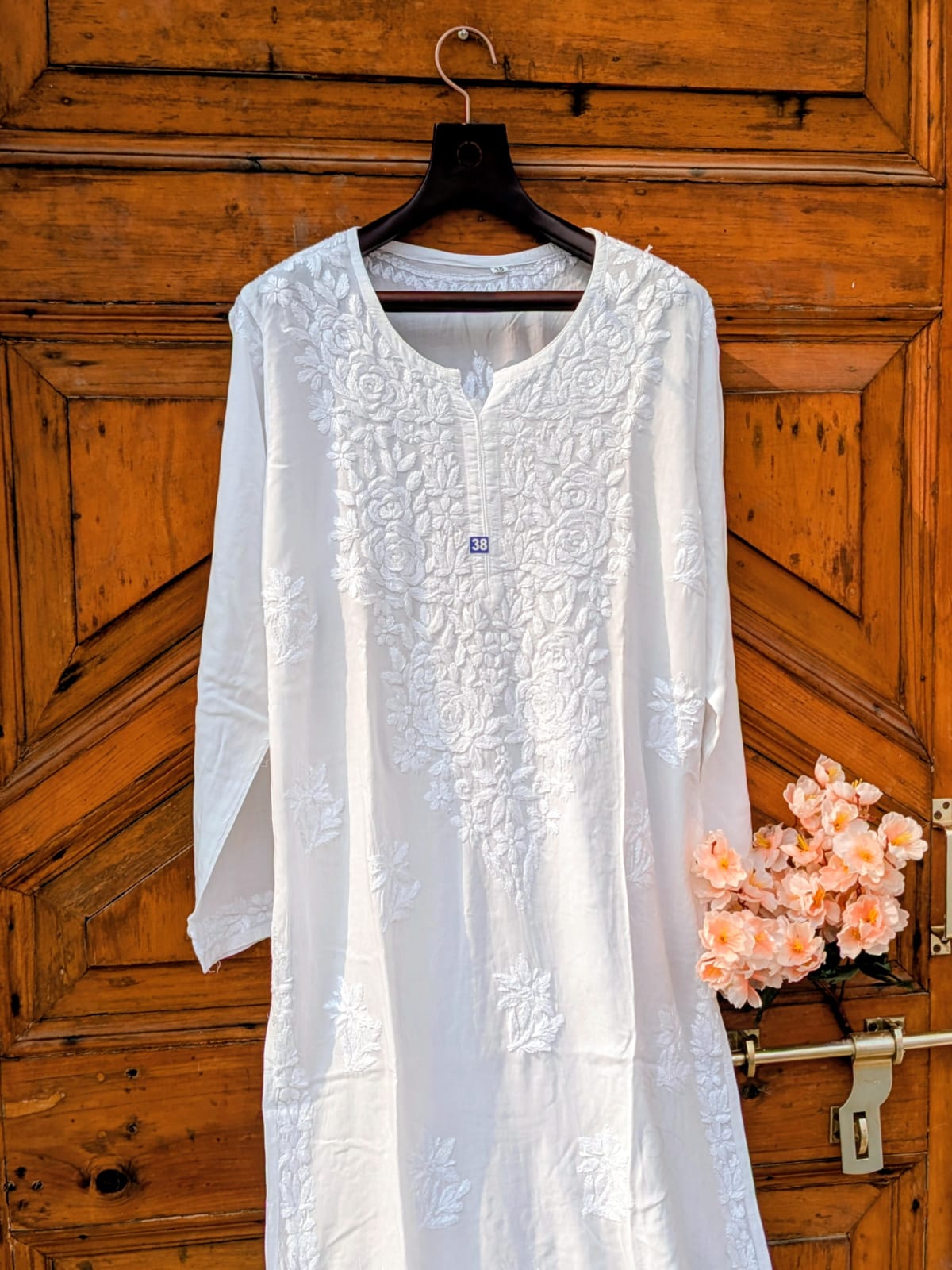 ANAYA WHITE REYON CHIKANKARI KURTI