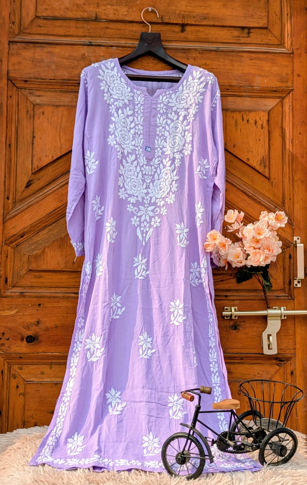 ANAYA LAVENDOR REYON CHIKANKARI KURTI