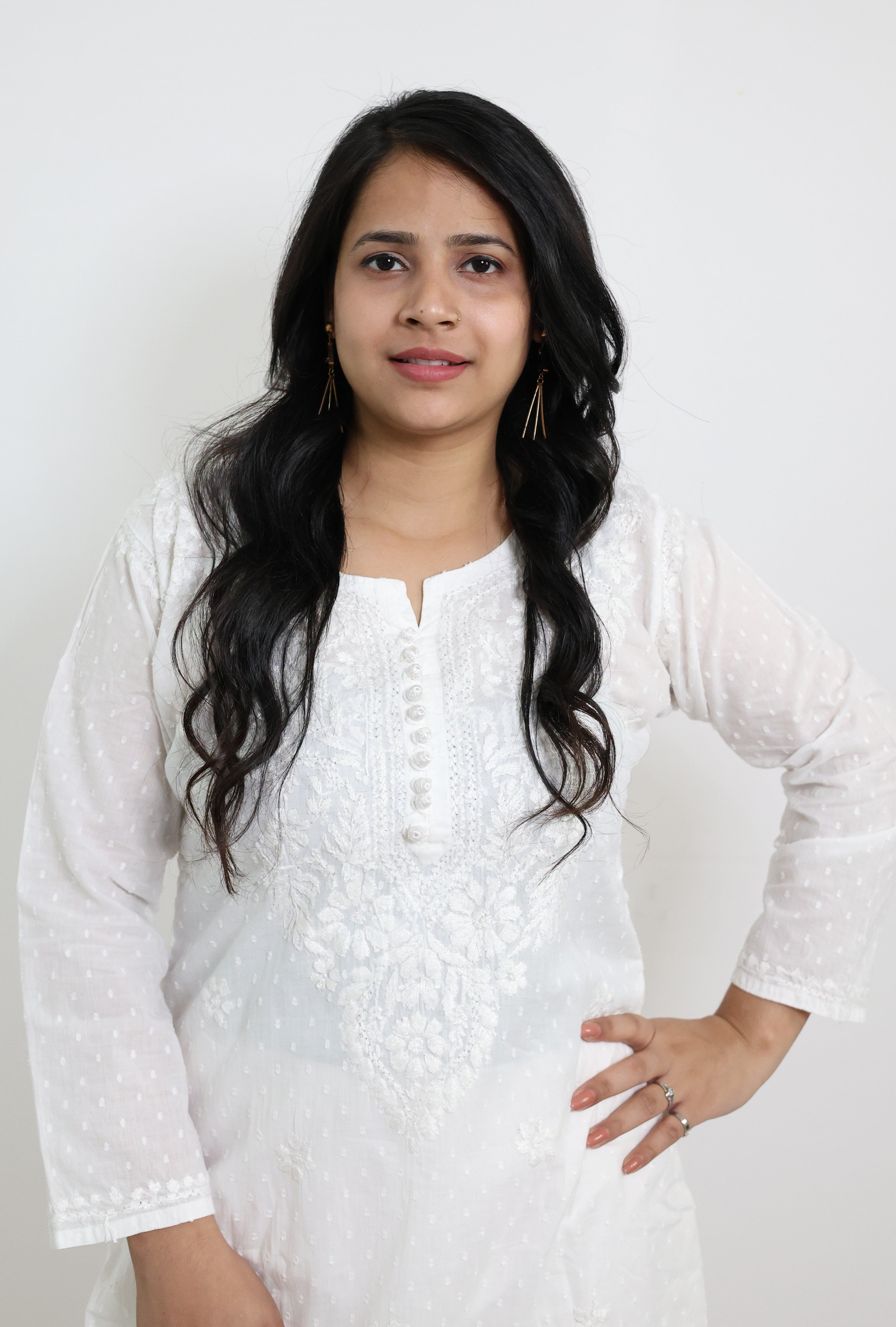 Saiyaara White Cotton Hand-Embroidered Lucknowi Chikankari Kurti with Crochet Button